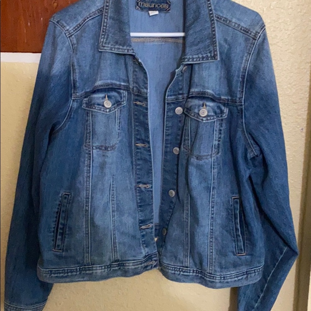 Jean jacket - Picture 2 of 5